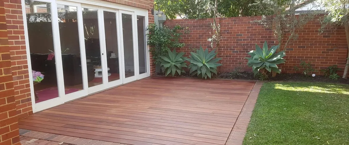 Decking Kensington